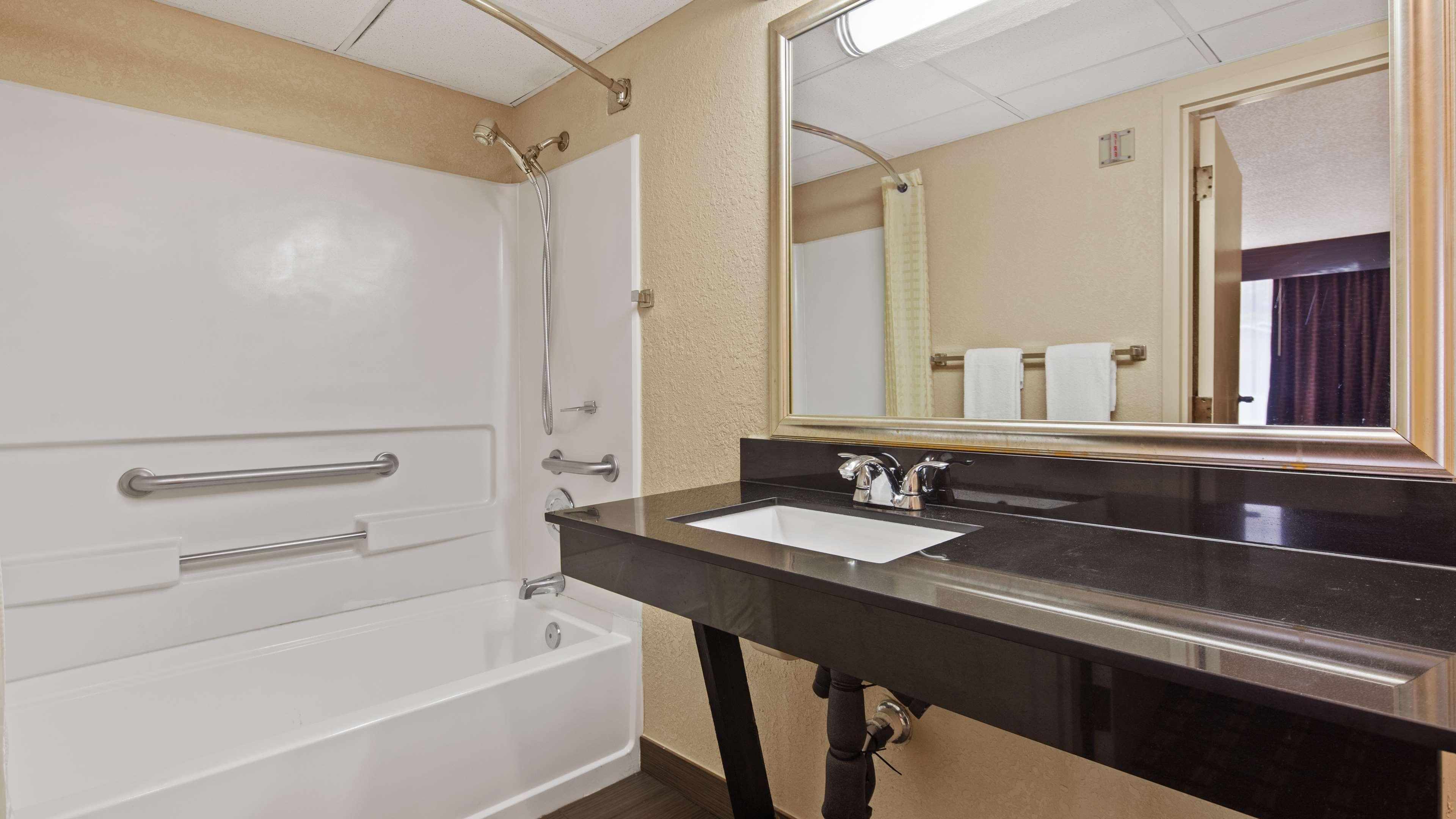 Western Executive Motel