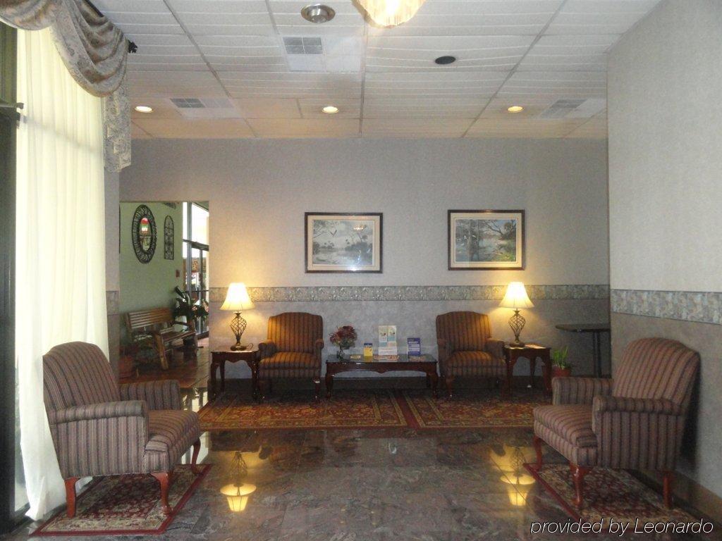 Western Executive Motel 3*